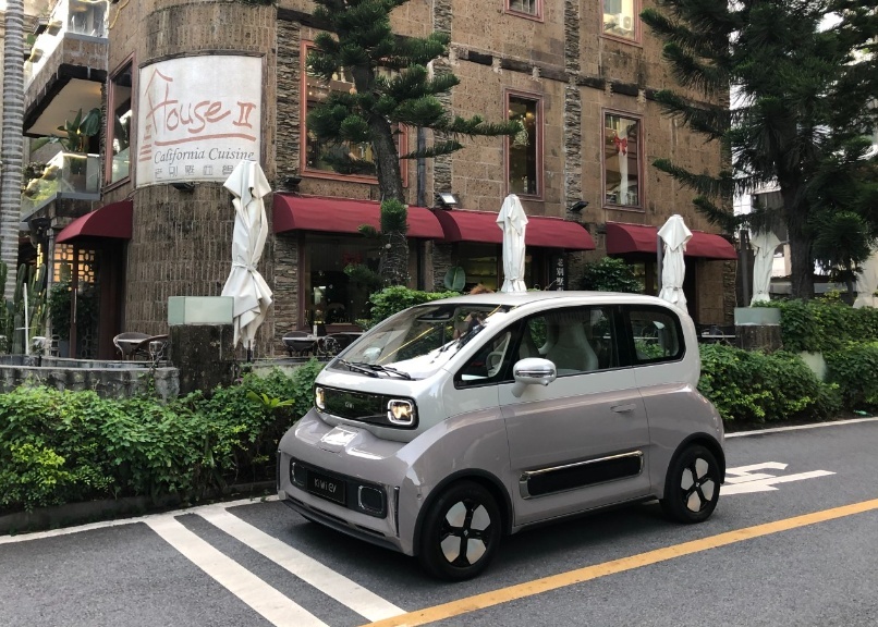 大疆打造的车，新款KiWi EV将于8月交付，外观科幻，还换装双联屏