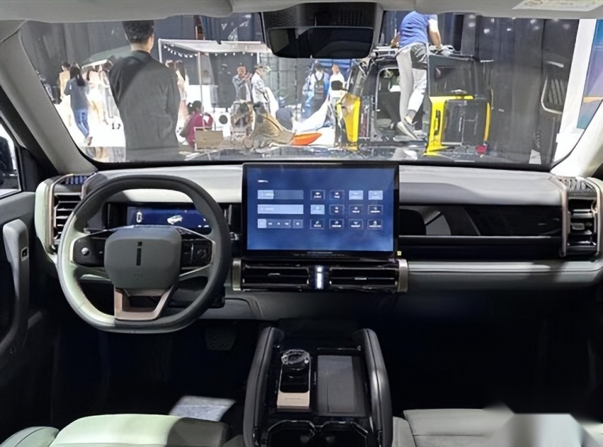 奇瑞再出好车！iCAR 03不到11万起，轻越野SUV，还看比亚迪？