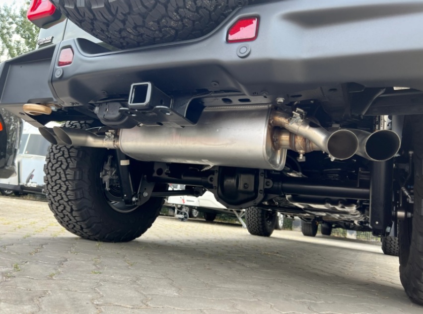 低调奢华上档次，Jeep牧马人392国内实拍，搭载6.4L V8动力系