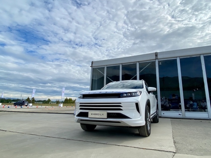 10万元也能选高端SUV,试驾星途LX 1.5T乘风破浪版