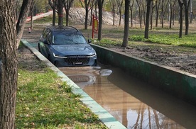 涉水测试大对比，航海家直接封神了！