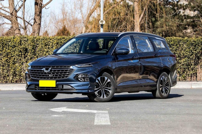 10万级靠谱家用车,号称空间“魔术师”,配独立座椅,很懂老百姓