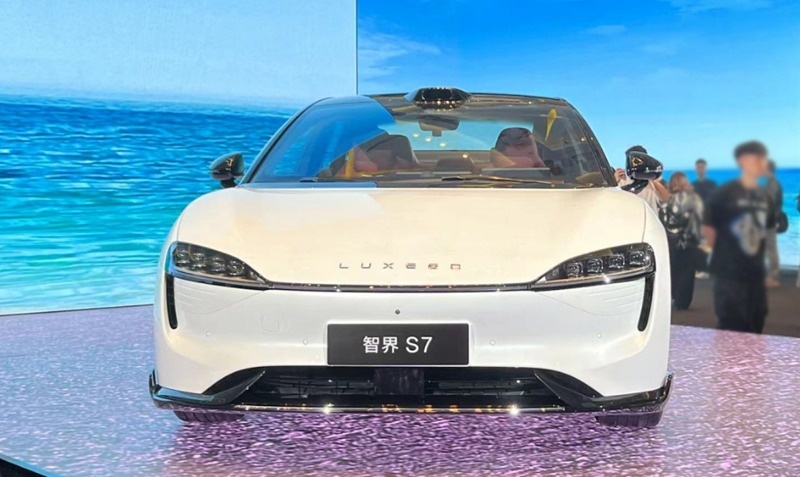 智界S7月销已超4500台，星纪元ES，都快成“鸡肋”了？