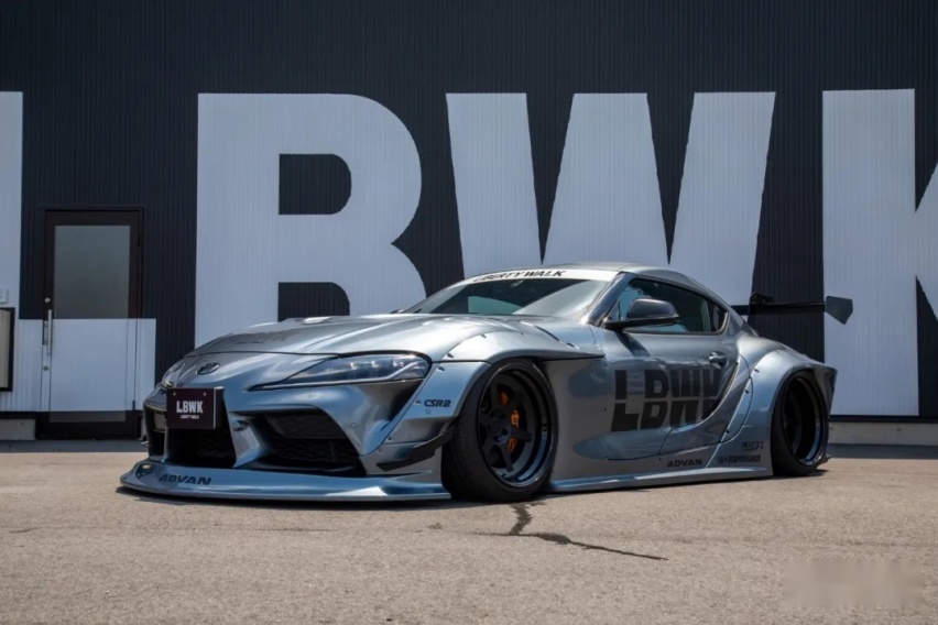 63万拿下3000公里的准新丰田Supra，还能送全套LB套件+气动？
