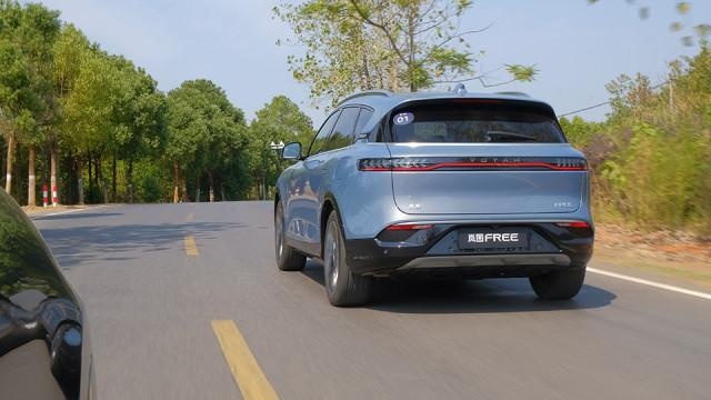 纯电中大型SUV,18度电能跑100公里?测试岚图FREE超长续航版