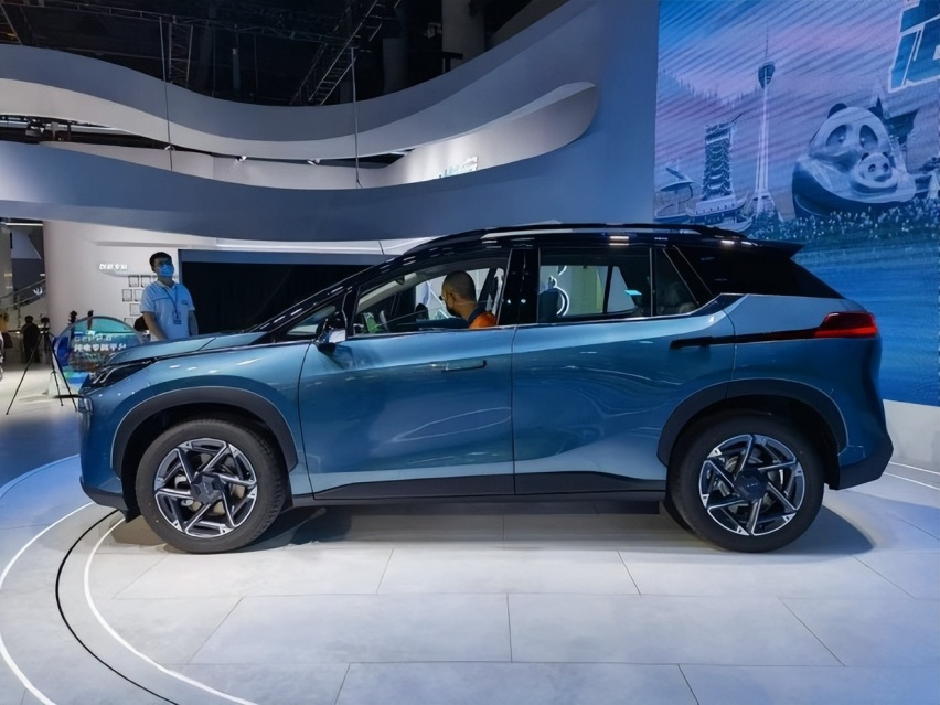 增7座车型，2023款广汽埃安AION V Plus成都车展上市！