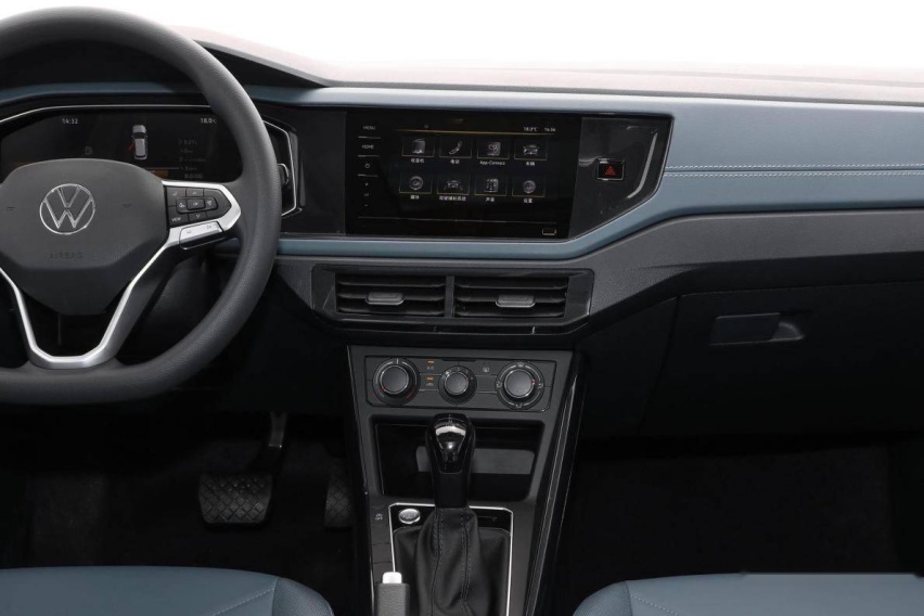 试驾大众朗逸XR：手握十万块，能买带Carplay的大众？