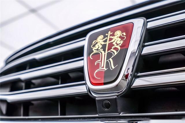 又一中高端MPV亮相，前脸不输百万雷克萨斯，价格或不到十分之一