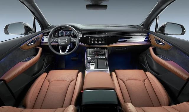 3.0T+48V+轴距3米，还有全系7座，这才是真奥迪Q7