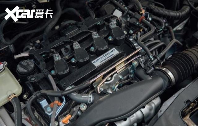 谁才是年轻人的第一辆运动型车 长安UNI-V VS东风本田思域