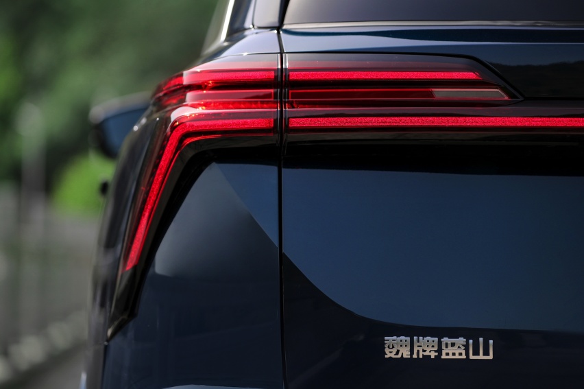 魏牌放大招了！这SUV售23.18万起 比500万内还要好？