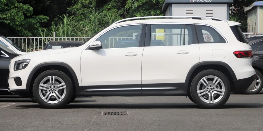 7座奔驰SUV，却不足30万！奢华内饰，轴距超2.8米，有面儿