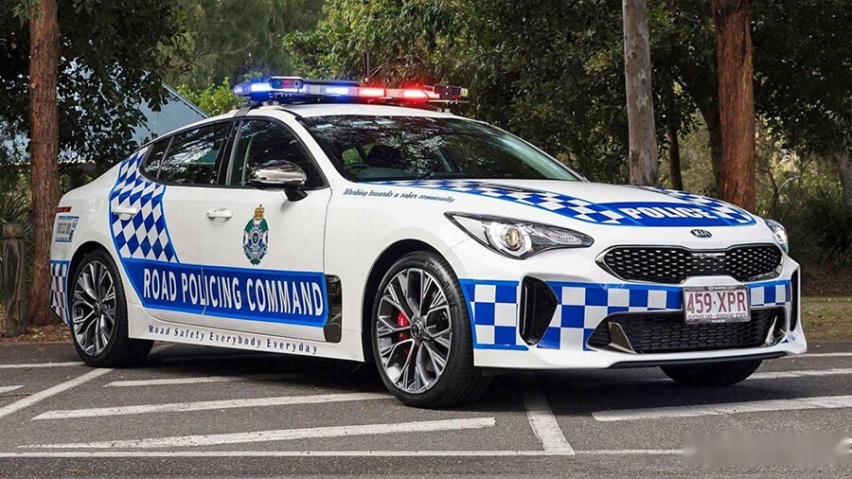 世界各地警车大赏，我指超跑那些！
