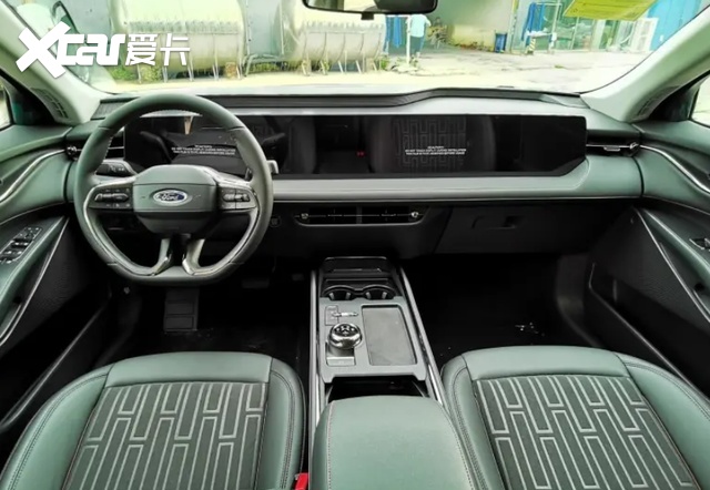 新款蒙迪欧实车曝光，造型动感，标配8AT，1.5T版本或15万以内？