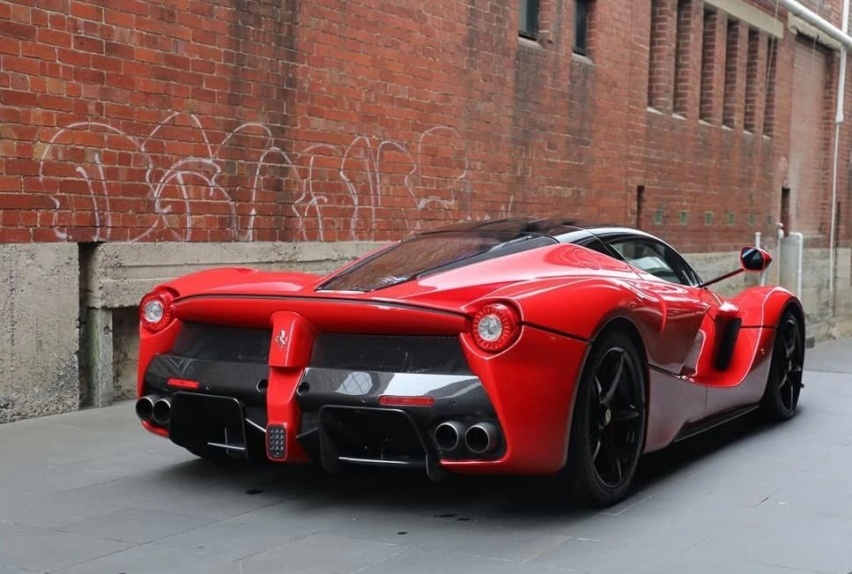 澳洲在售最贵的二手车,2015年法拉利laferrari