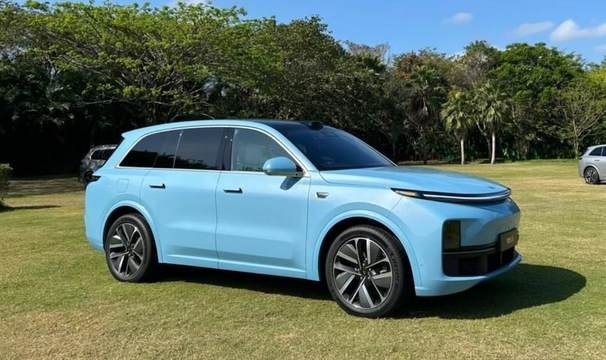 “豪华大五座SUV”问界新M7和理想L7，相比之下，你更喜欢谁？
