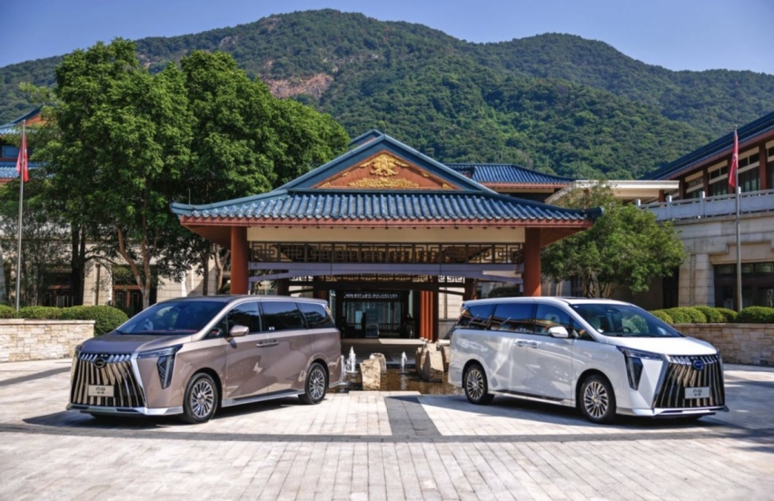 传祺M8宗师上市，双擎价格给力，瞄准30万+豪华MPV市场！