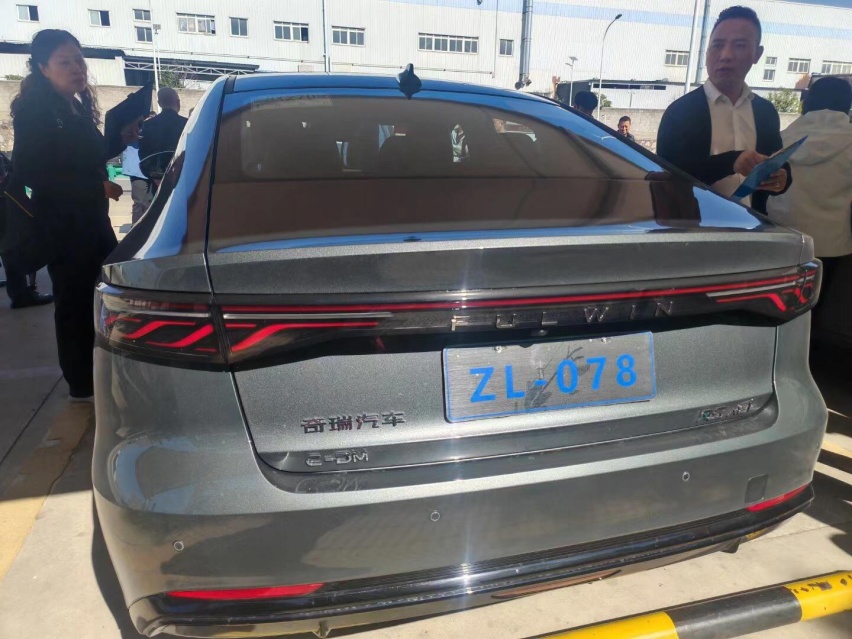 奇瑞风云A8L配置曝光，长近4米8配独立后悬，续航2500km