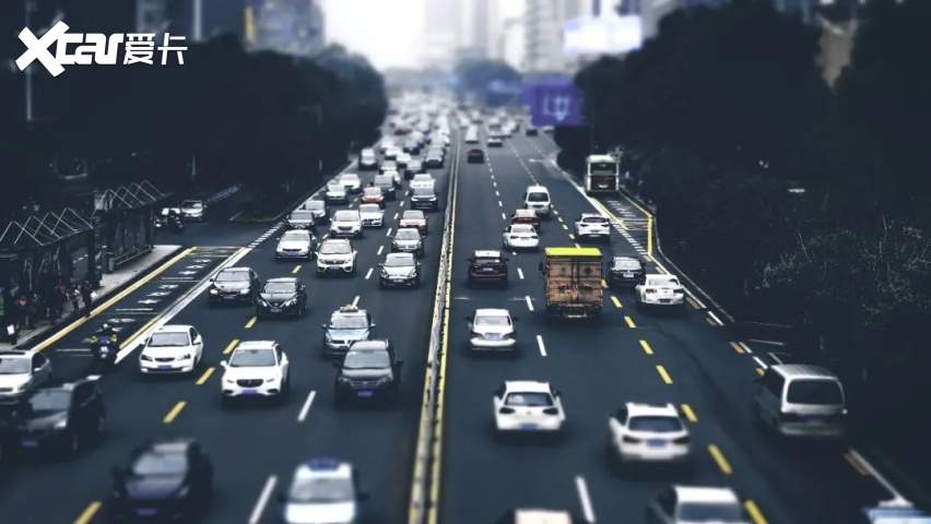 “不是在充电，就是在找充电桩的路上”