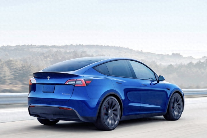 又有对手了，这三台新车能否平替特斯拉Model Y？