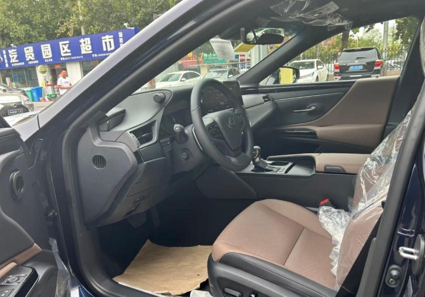 25万雷克萨斯ES的实车就这样，值得入手吗？