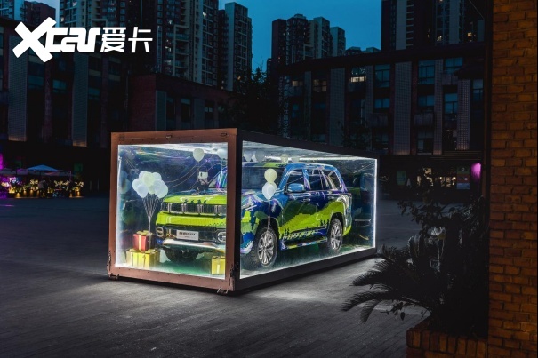 BJ60伪装车惊现成都街头 再曝四大猛料