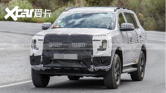 福特“硬”起来了，全新Ranger皮卡及撼路者谍照曝光