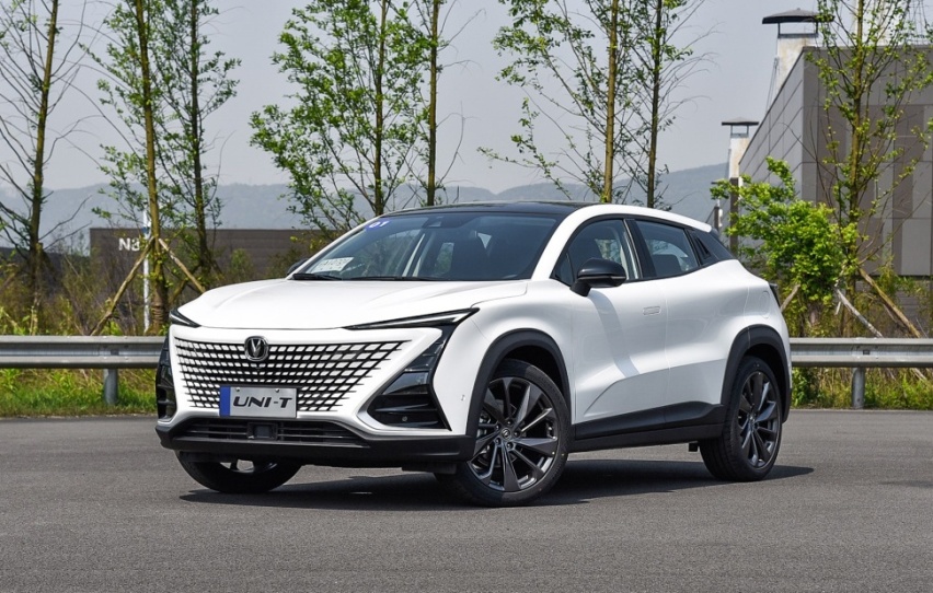 年轻人想买SUV？可以看看这4款，有颜值、有配置、有空间