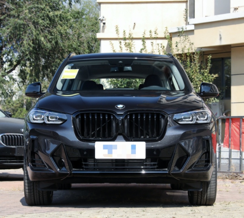 航海家vs 宝马X3：谁才是真正的豪华SUV？