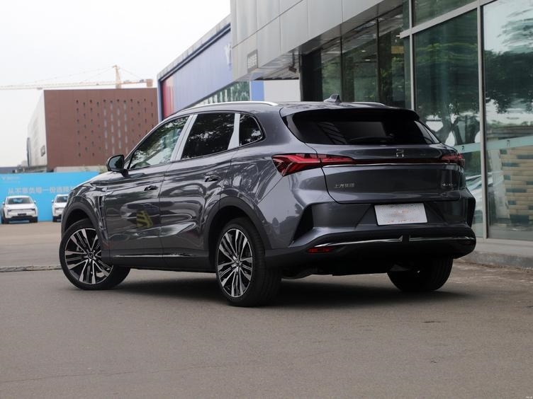autohomecar__ChwFkGGAu4WAEVcQAA9v7sCJ4dE724.jpg