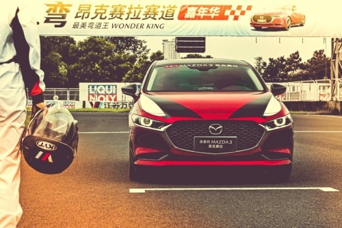 唤醒弯道基因，次世代MAZDA3昂克赛拉展现「人马一体」驾控本色