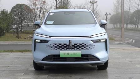 长城Hi4系统加持 只比老款贵7000元 摩卡PHEV这回有四驱了