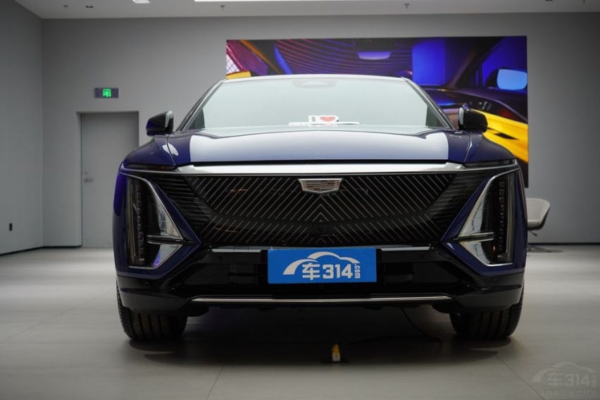 近50万的SUV，蔚来EC7对比凯迪拉克LYRIQ锐歌，究竟选谁？