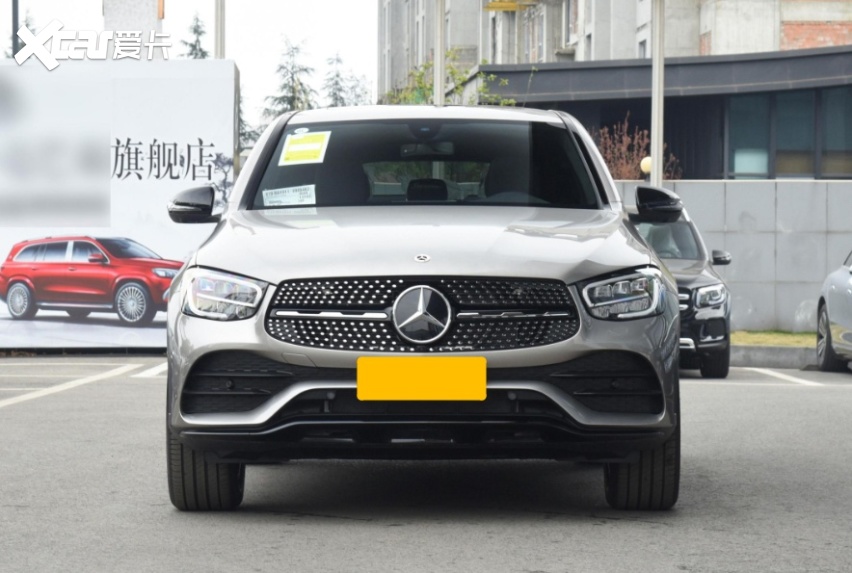 奔驰式割韭菜,贵了5300元就多了个行车记录仪,消费者:多亏我穷