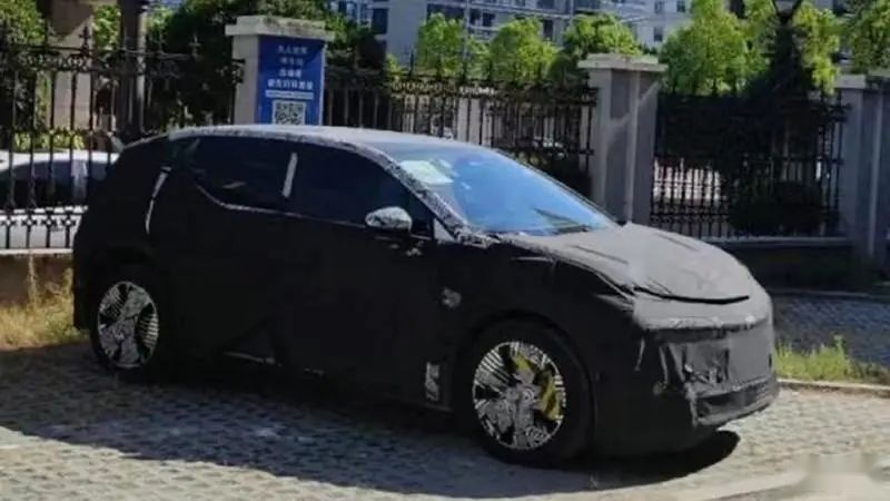 这次叫00几？极氪全新小型SUV来了，据说售价在15万元起