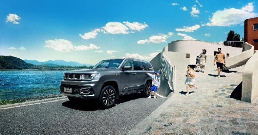 BJ60千里版正式上市，售26.48万元起，柴油动力稀缺
