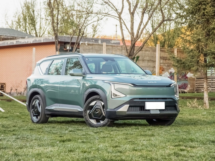15万元买紧凑电动SUV，起亚EV5值得推荐吗？