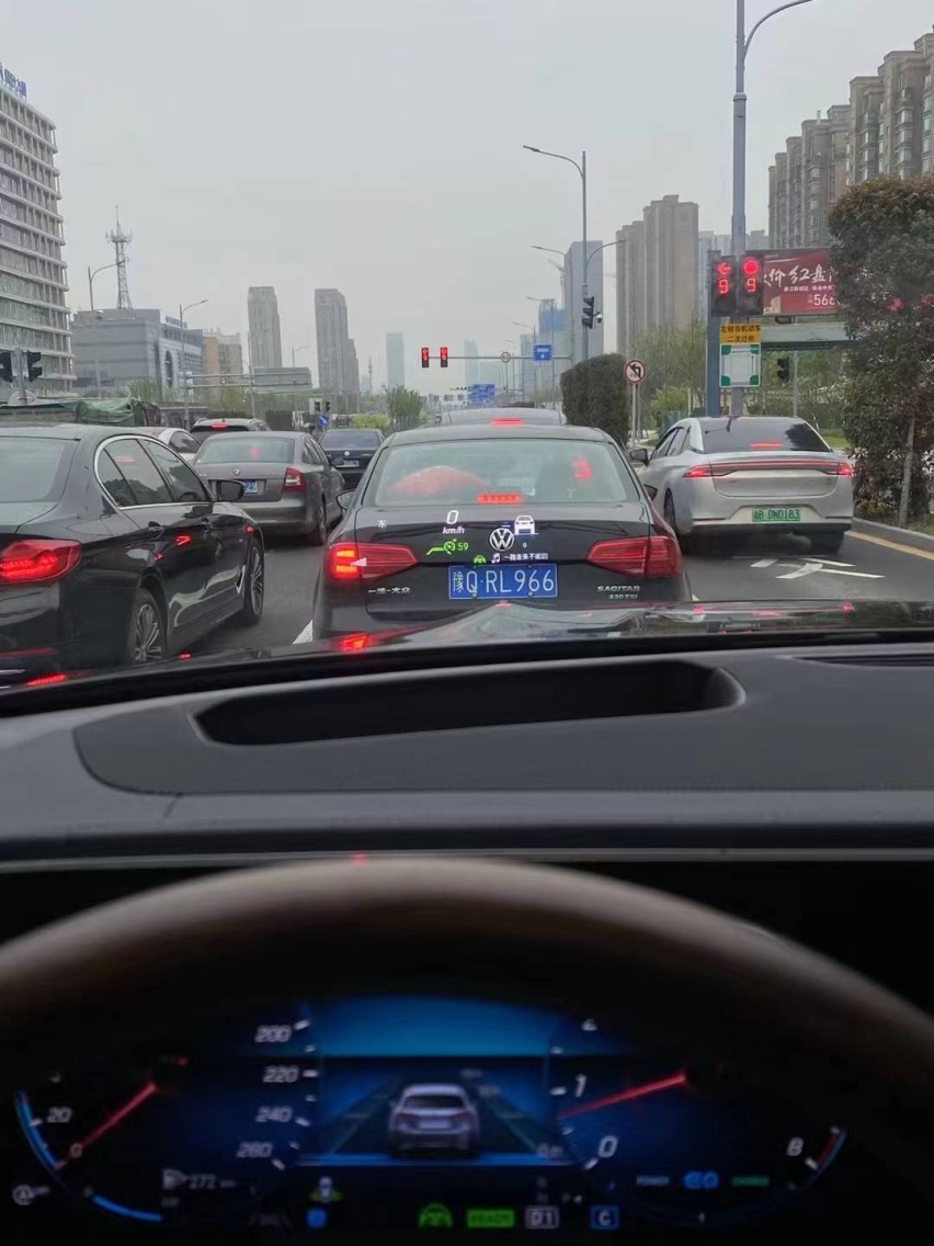 23款奔驰GLS450升级原厂3D大柏林之声+23P驾驶辅助系统