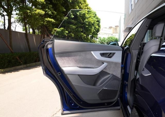 奔驰、宝马速速接招！奥迪全新旗舰级SUV Q8成都车展将预售