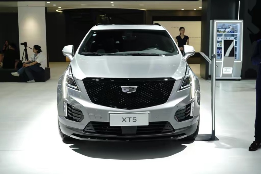 凯迪拉克XT5官降10万，25.27万起售，不“赔本”却能赚吆喝！