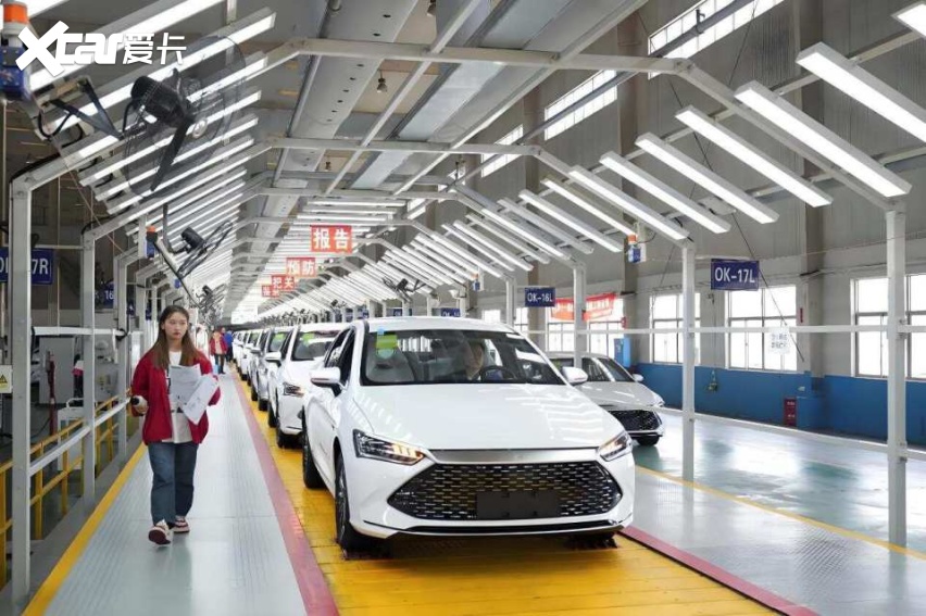 1600万不是终点,是中国汽车工业的新起点 — 比亚迪用技术改写全球汽