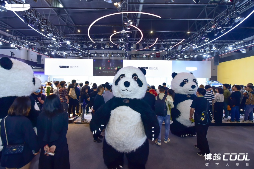 L2级智能驾驶+8155车机芯片，博越COOL强势搅局10万级SUV市