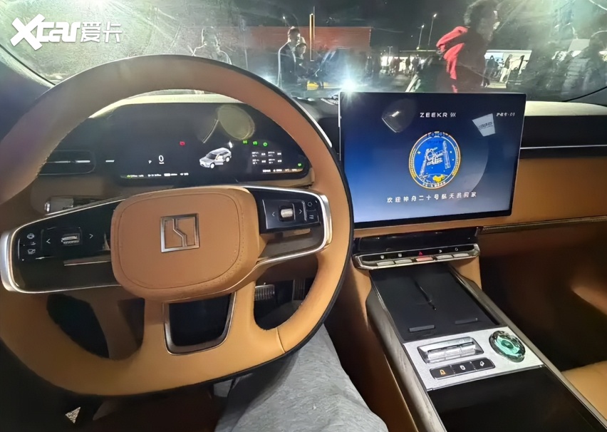 代号虎鲸曝光！极氪9S定档1月，2.0T混动系统，900V三电机加持