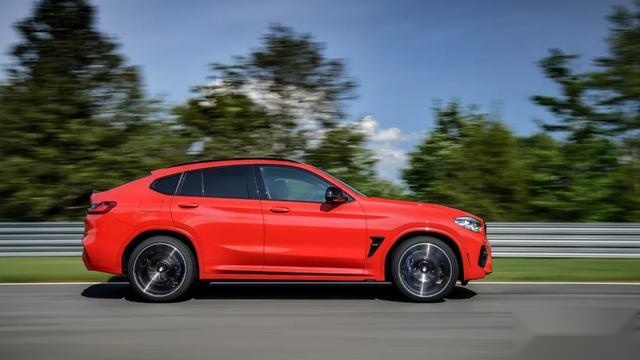 对应X4和GLC Coupe,奥迪Q5也溜背了