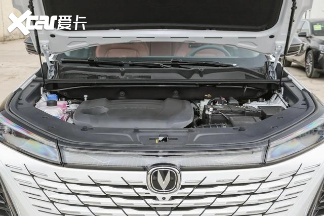 长安CS75 PLUS冠军版上市，标配L2级辅助驾驶，售价12.19万