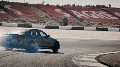 156.08万的奔驰AMG E63S上市：买它你是疯了吗？对