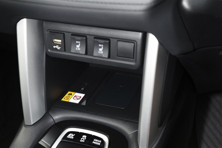 1.8L混合动力卖17万的丰田SUV，图解丰田卡罗拉CROSS