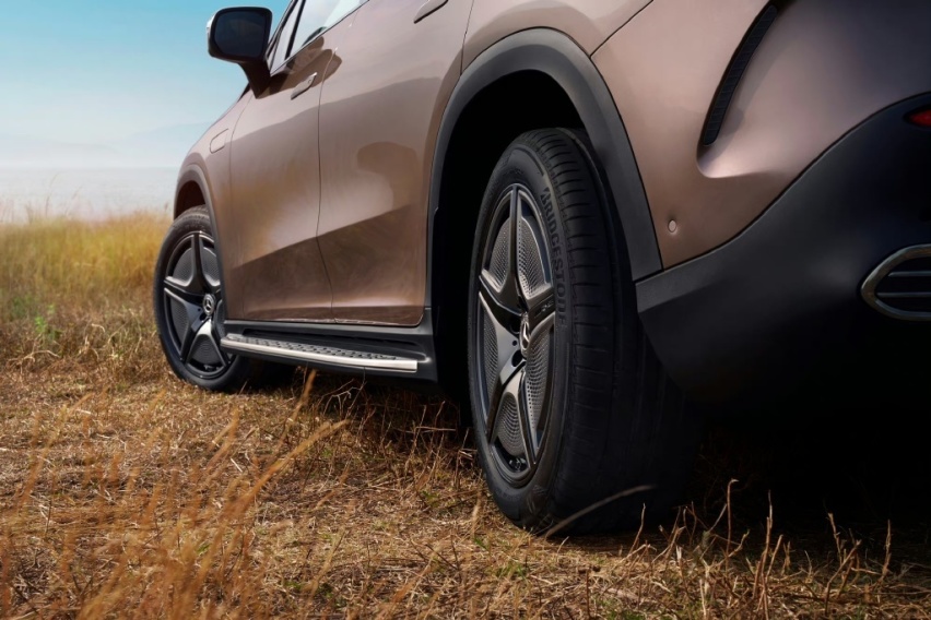 还盯着特斯拉Model Y？奔驰EQE SUV最高优惠16.5万，标配