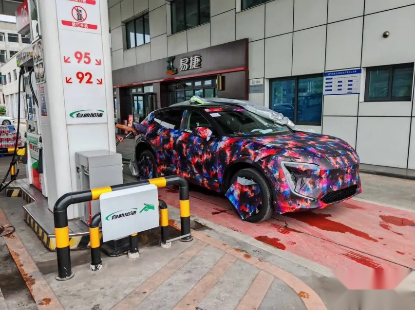 阿维塔15更多谍照曝光 提供增程/纯电两种动力