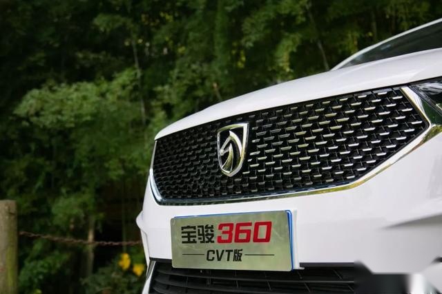 试驾新款宝骏360 CVT版，三排六座舒适才是重点